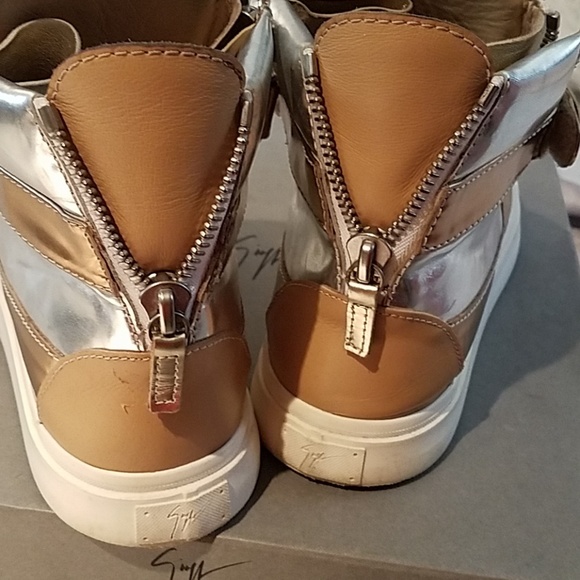 Giuseppe - Picture 5 of 5